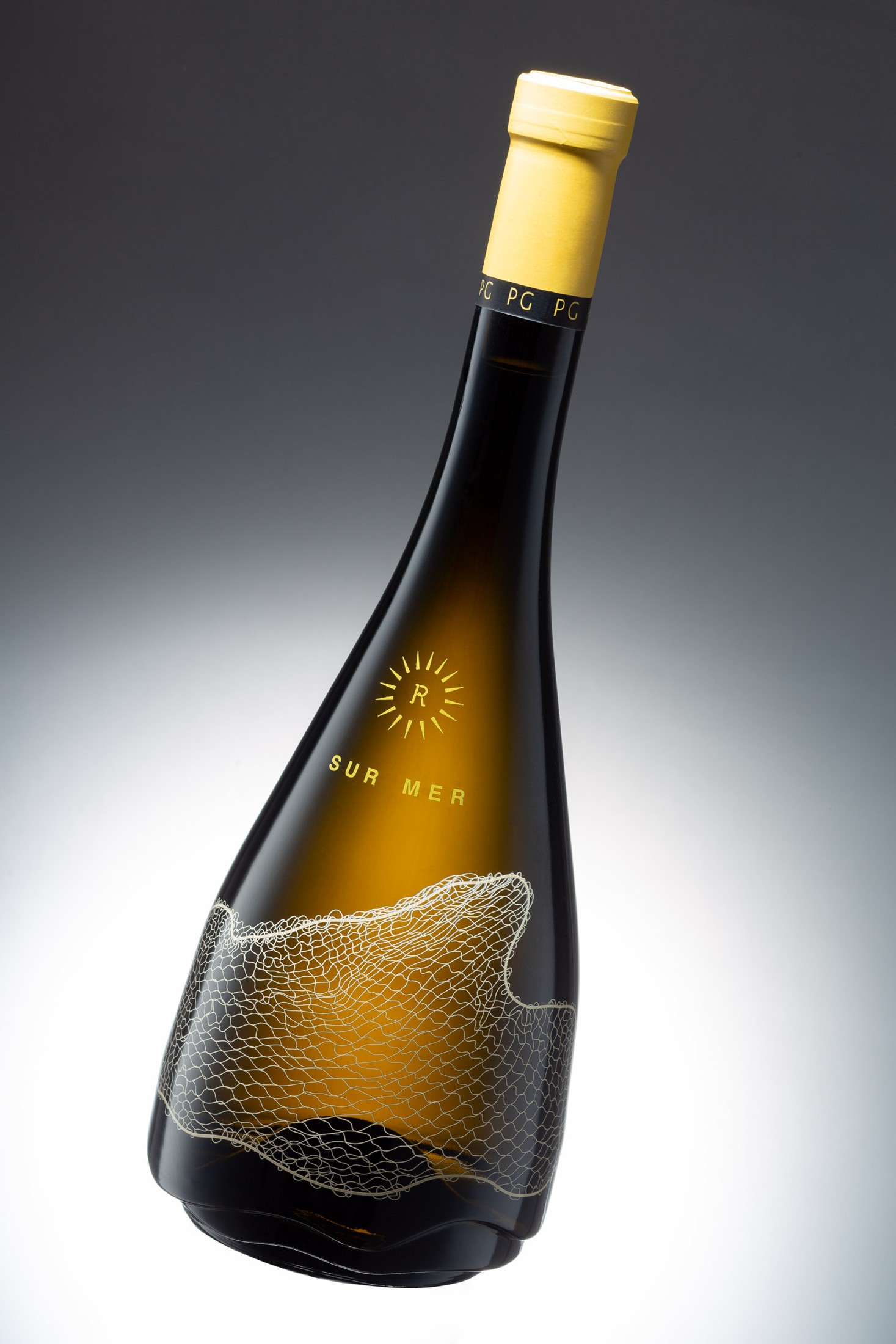 Sur Mer — sticlă de vin alb, vedere completă